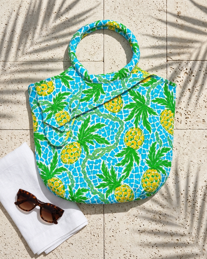 Tropical Pineapple Resort Tote Bag C75-TL
